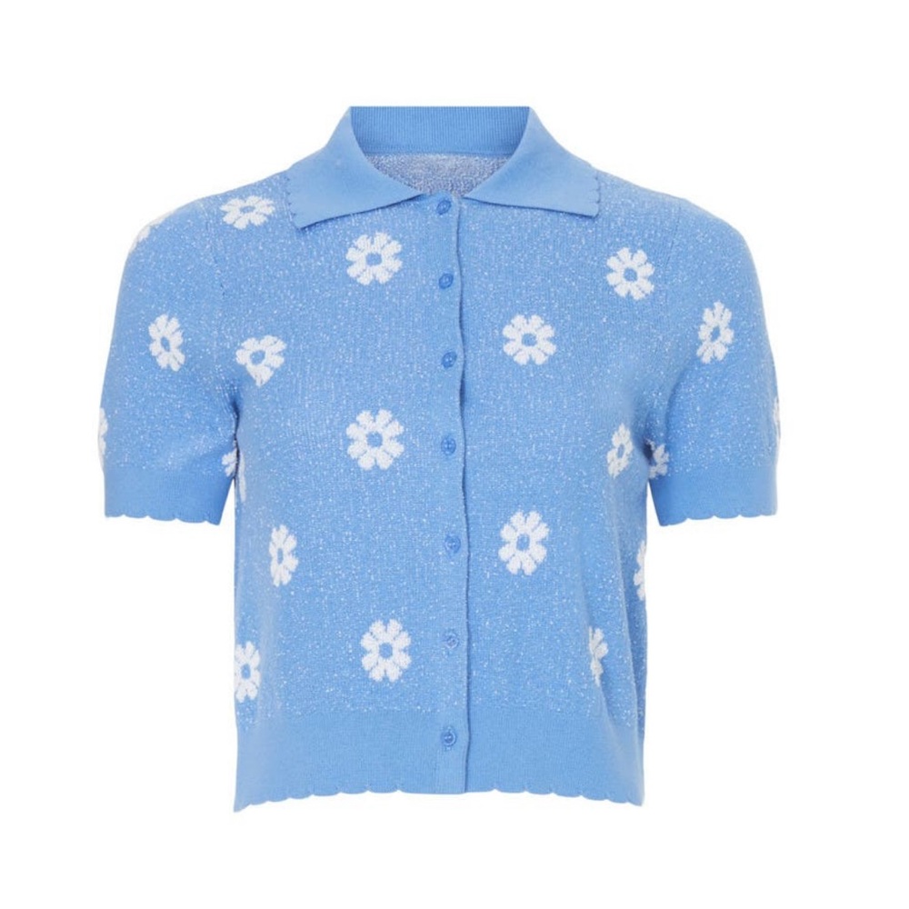 525 America collared daisy sweater in light blue, size small